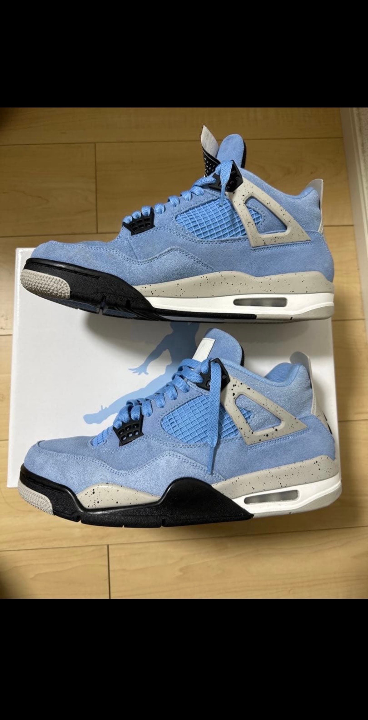 ナイキ エアジョーダン4 "ユニバーシティブルー"