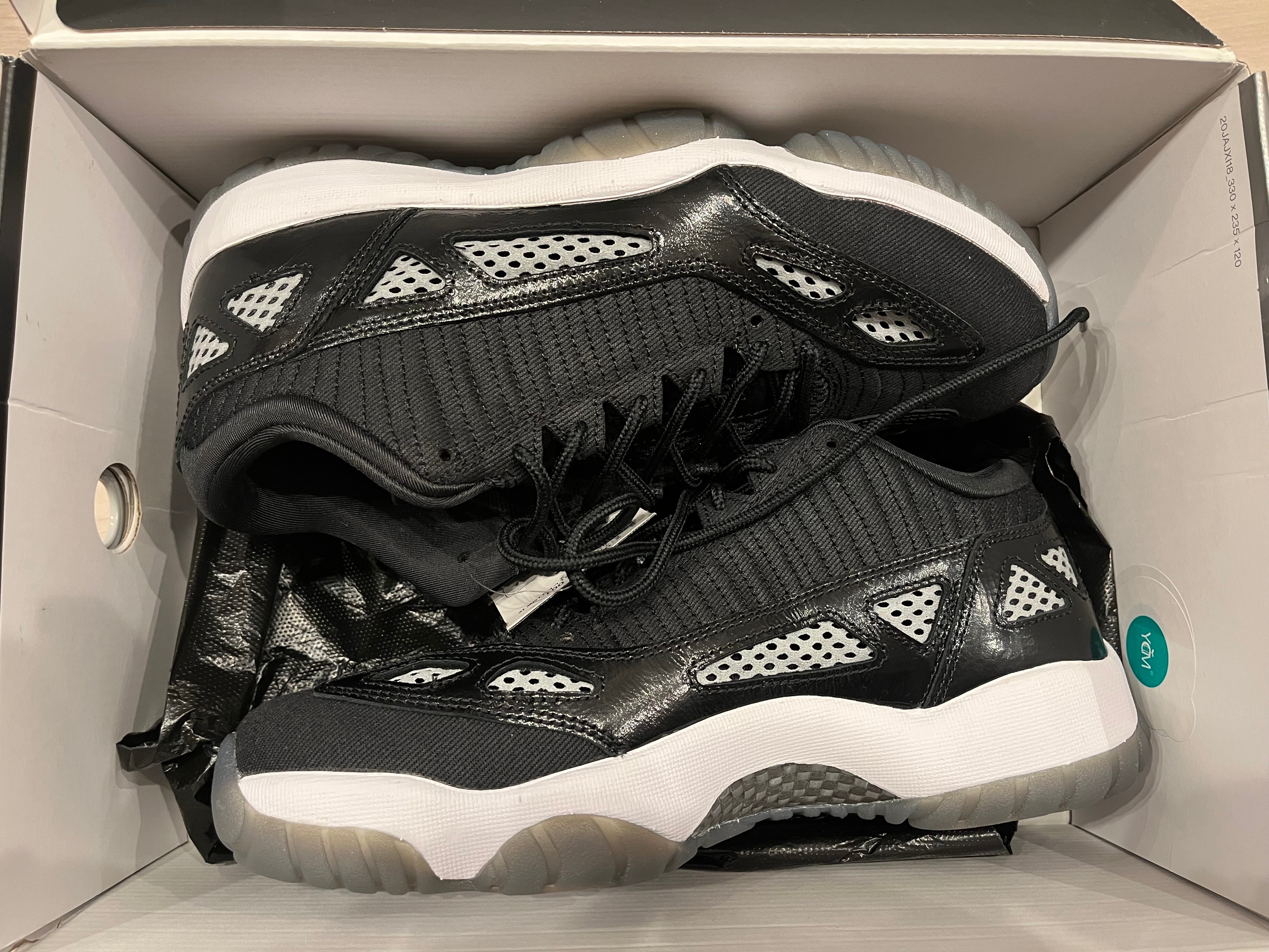 ナイキ エアジョーダン11 レトロ ロー IE "クラフト"