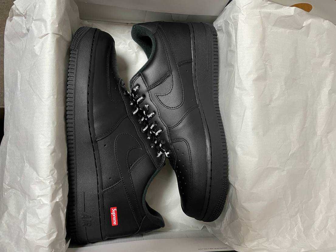 Supreme × Nike Air Force 1 Low "Black"