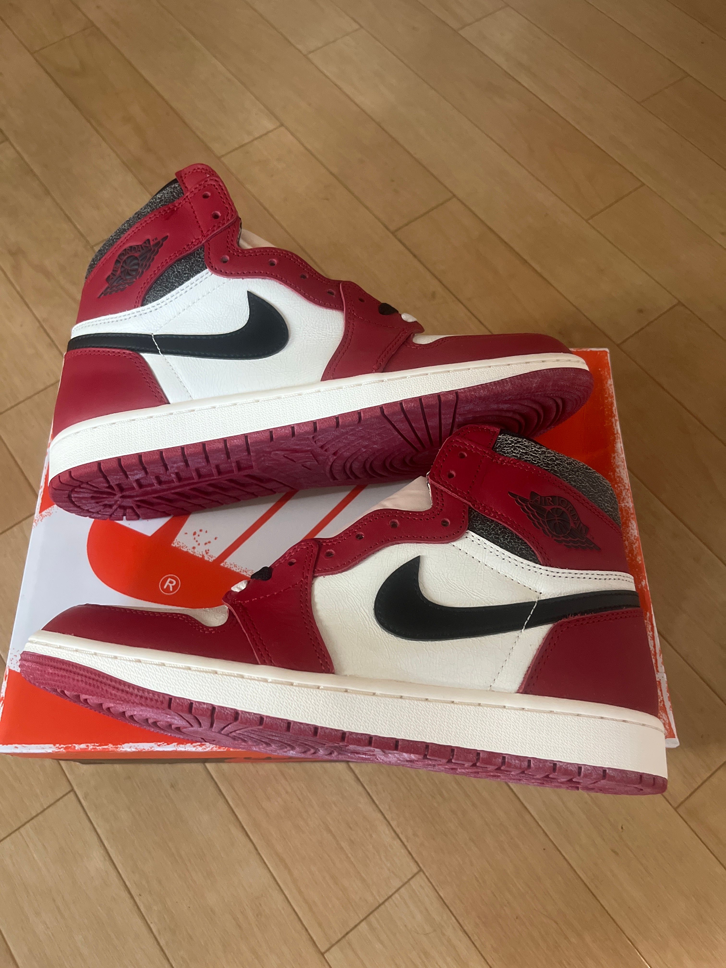 Nike Air Jordan 1 High OG "Lost & Found/Chicago"