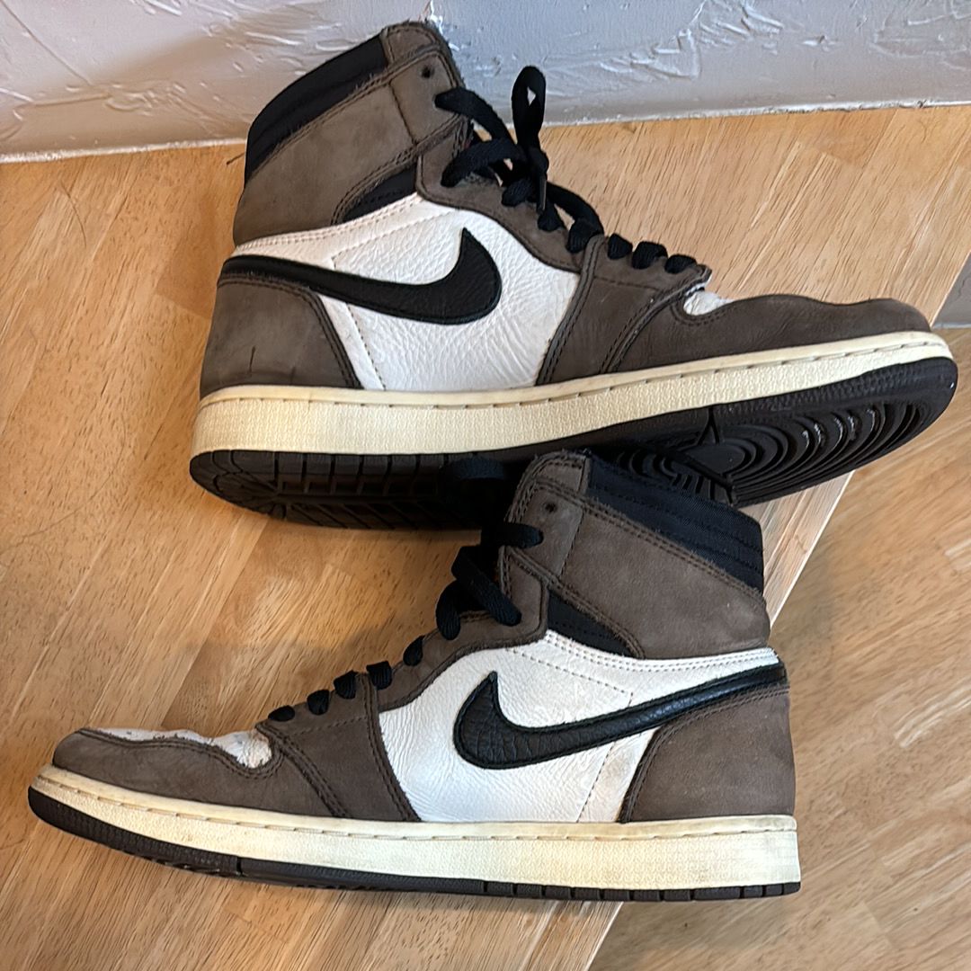 Travis Scott × Nike Air Jordan 1 Retro High OG TS SP "Sail/Dark Mocha"