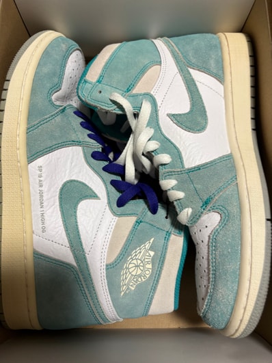 Nike Air Jordan 1 Retro High OG "Turbo Green"