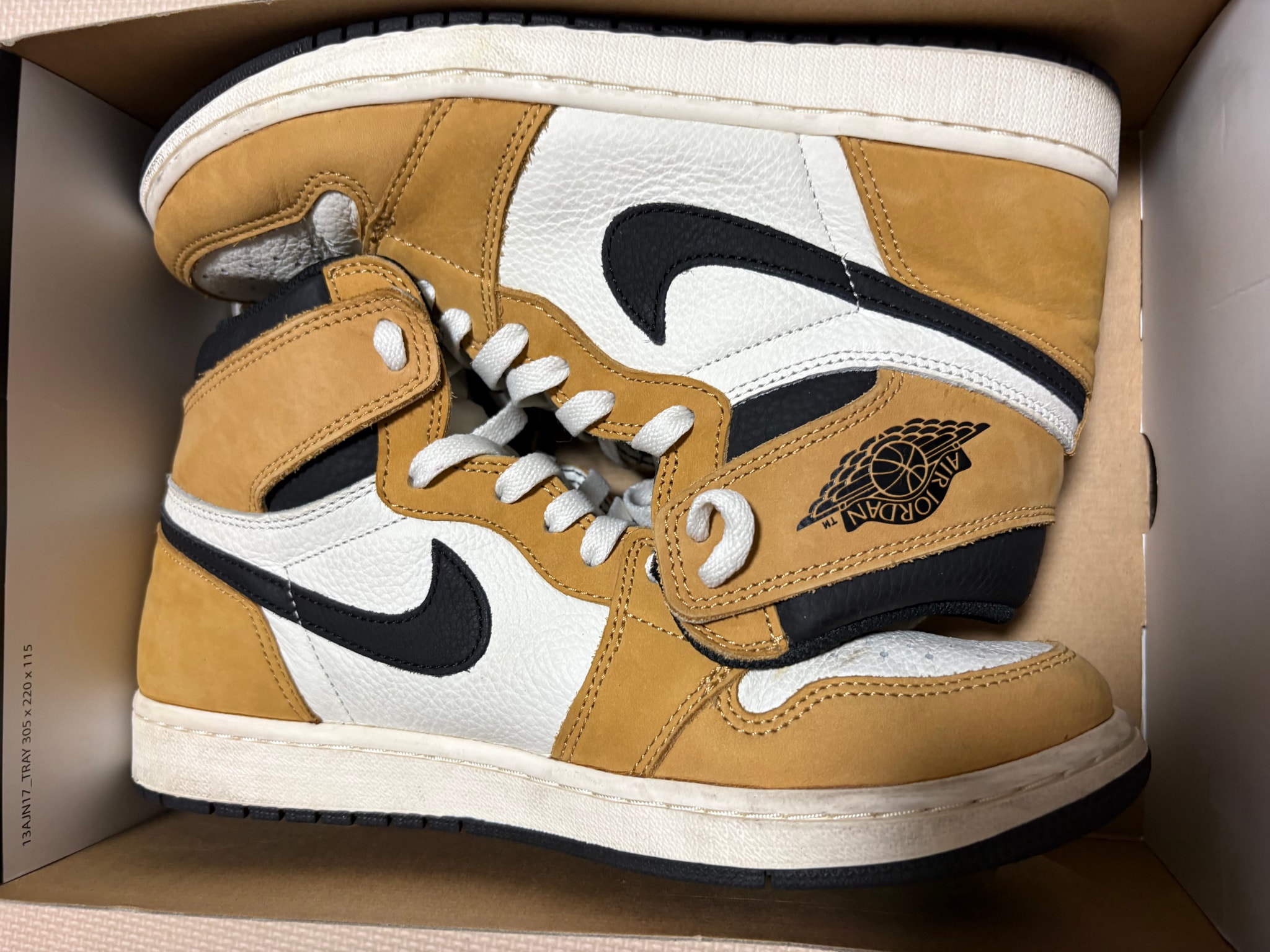 Nike Air Jordan 1 RETRO High "Rookie of The Year"