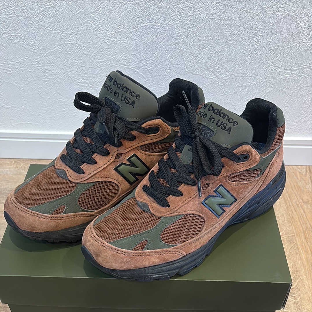 エメレオンドレ × ニューバランス 993 "ブラウン"