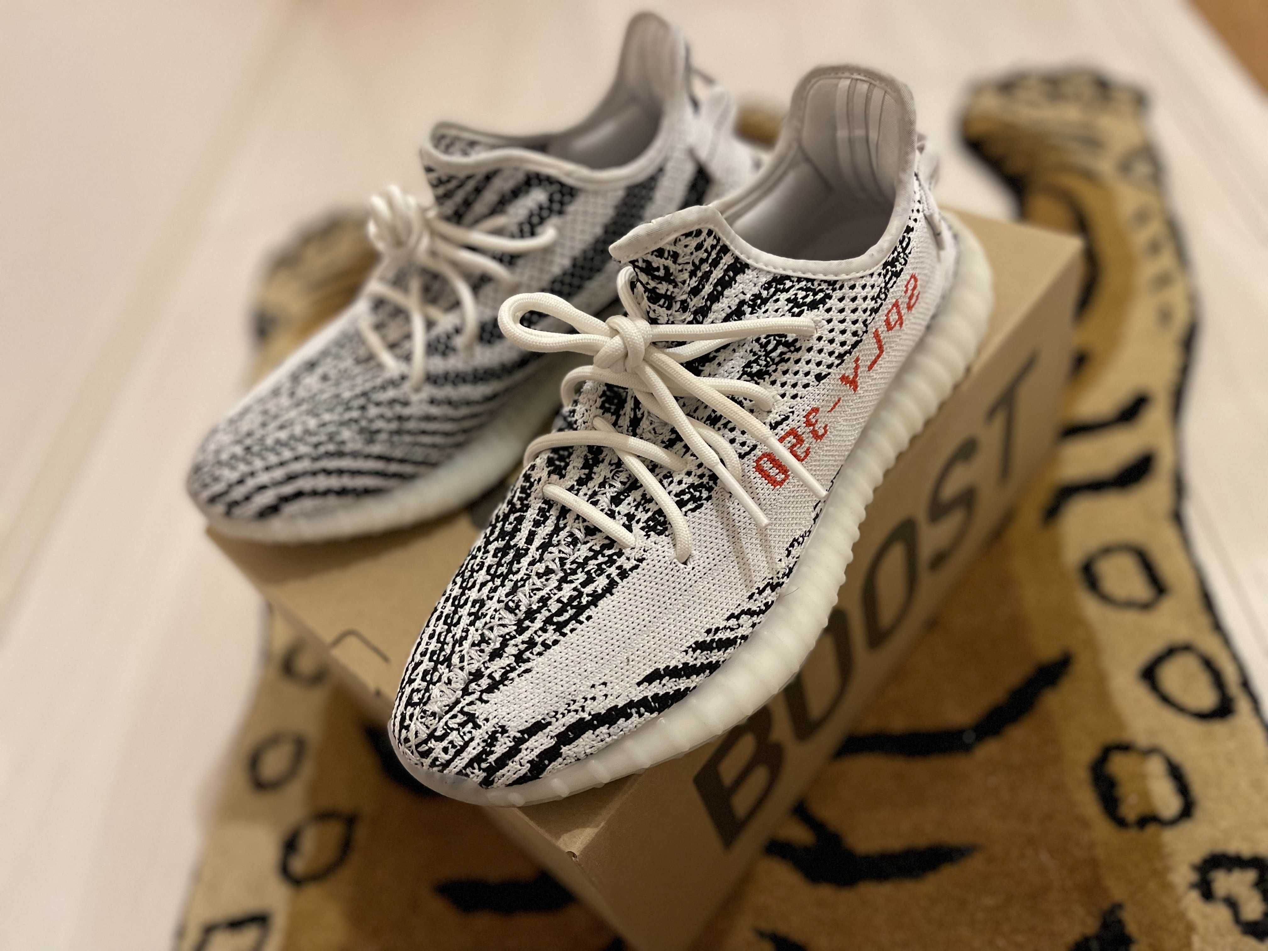 adidas YEEZY Boost 350 V2 "Zebra"