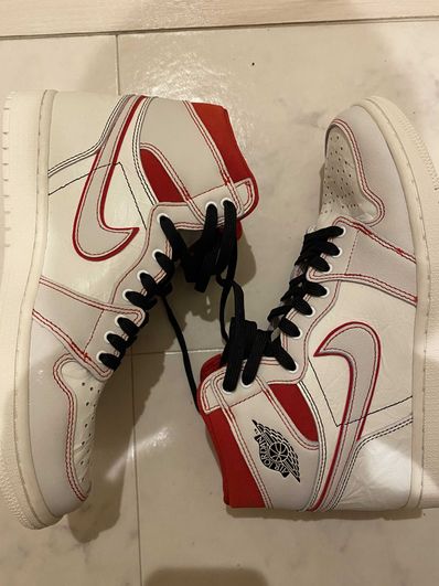 Nike Air Jordan 1 Retro High OG "Sail/University Red"
