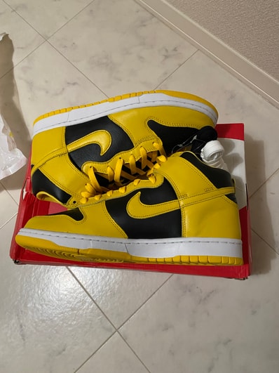 Nike Dunk High "Black/Varsity Maize"