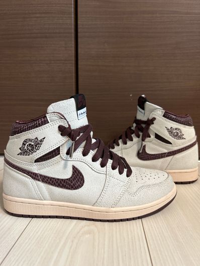 A Ma Maniere × Nike Air Jordan 1 Retro High OG "Sail and Burgundy"