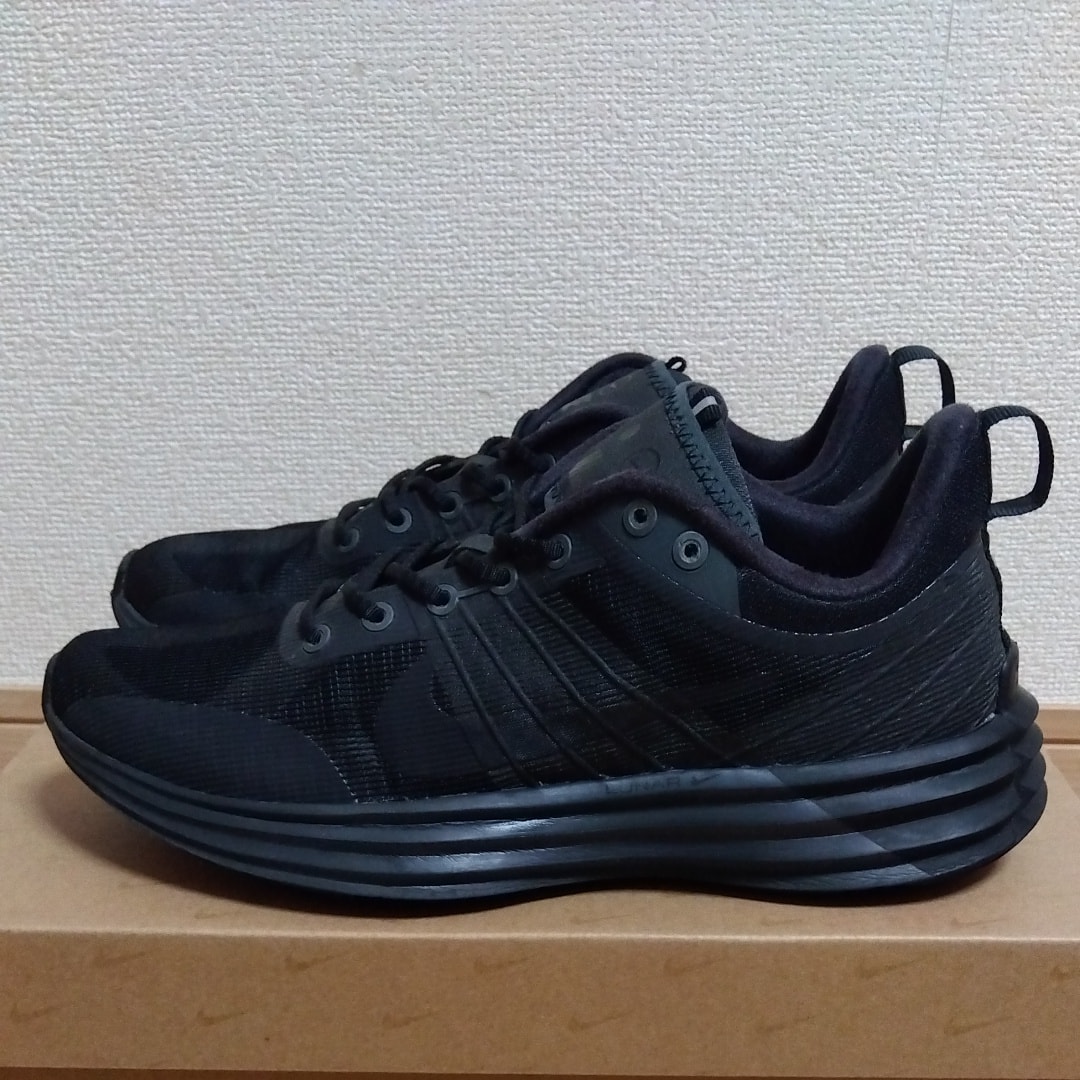 ナイキ ルナ ローム "ダークスモークグレー"