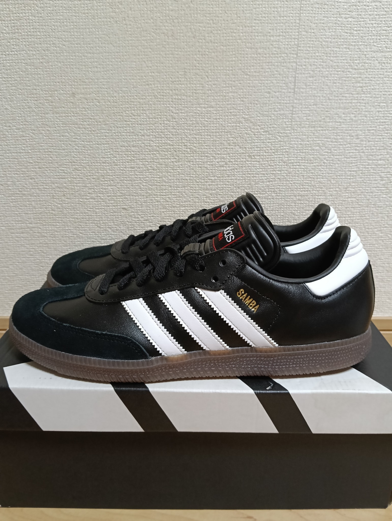 adidas Samba "Core Black/Footwear White/Vivid Red"