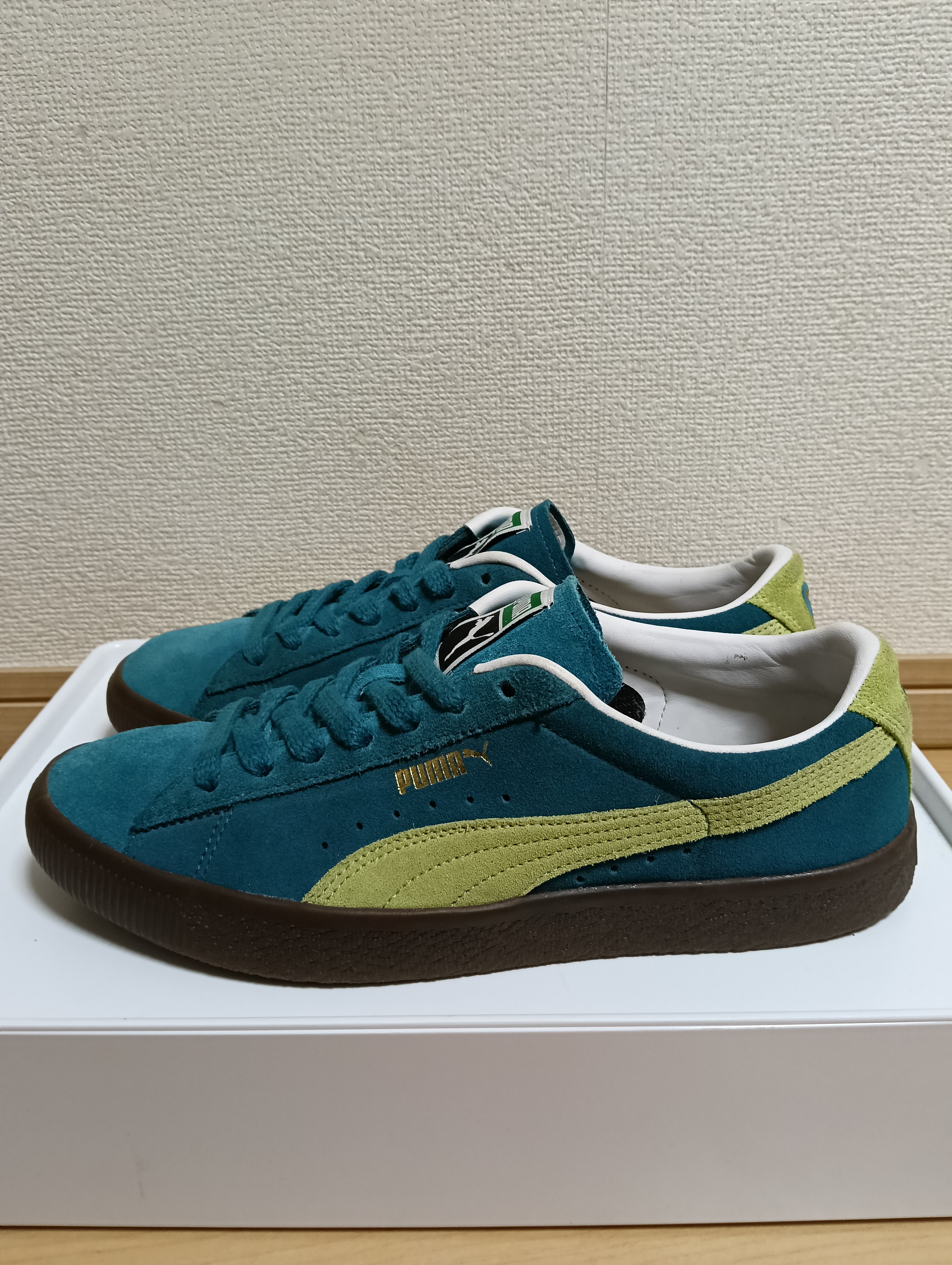 Puma Suede VTG "Blue Coral/Yellow Aleart/Gum"