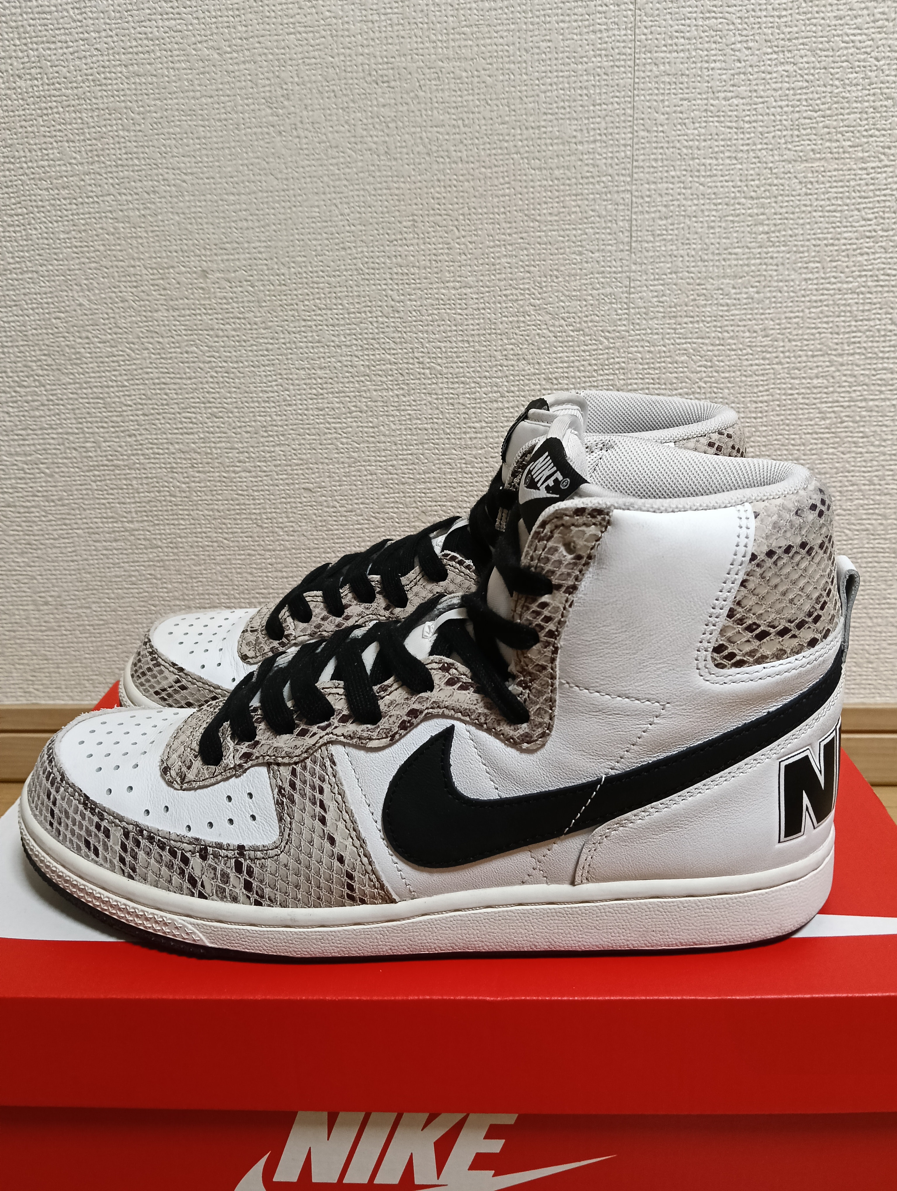 ナイキ ターミネーター ハイ 