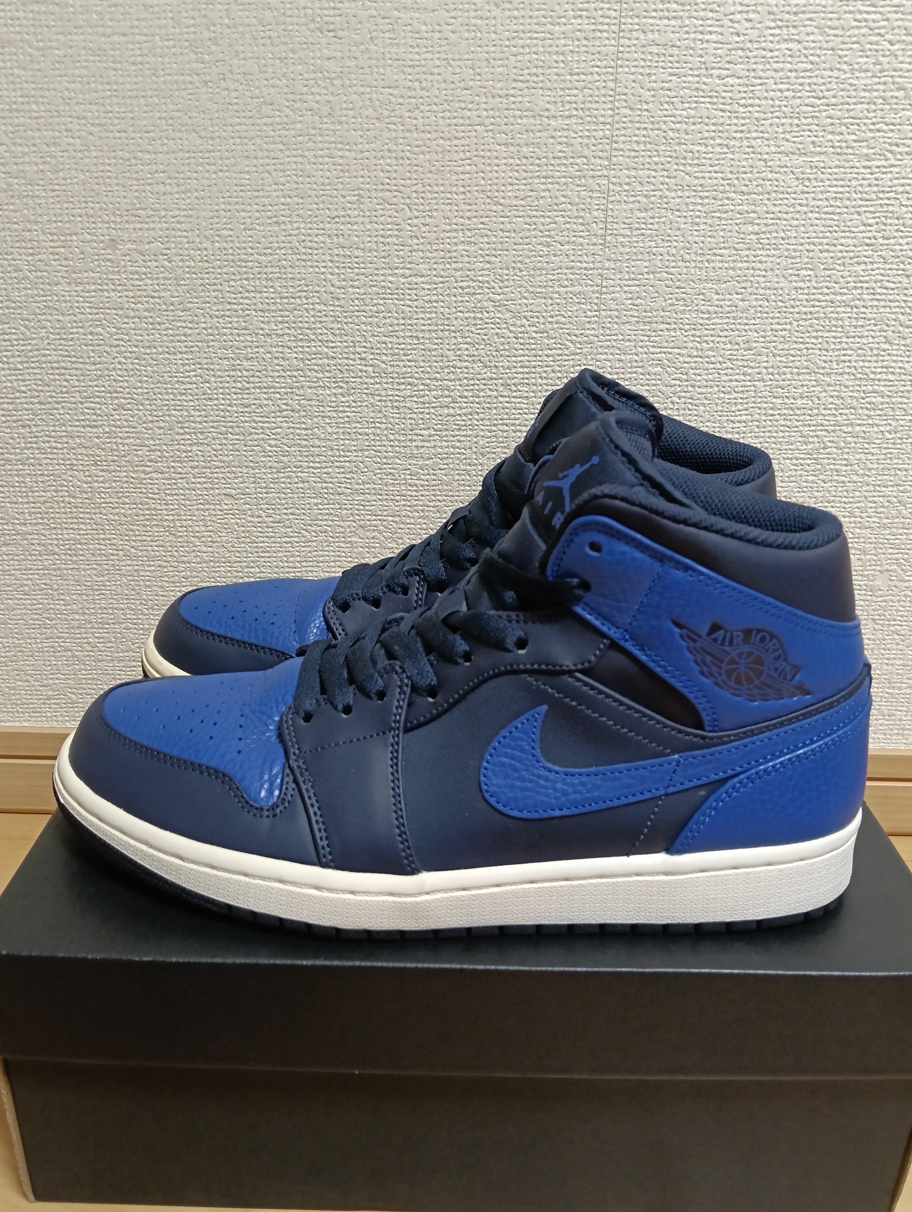 Nike Air Jordan 1 Mid "Obsidian Game Royal"
