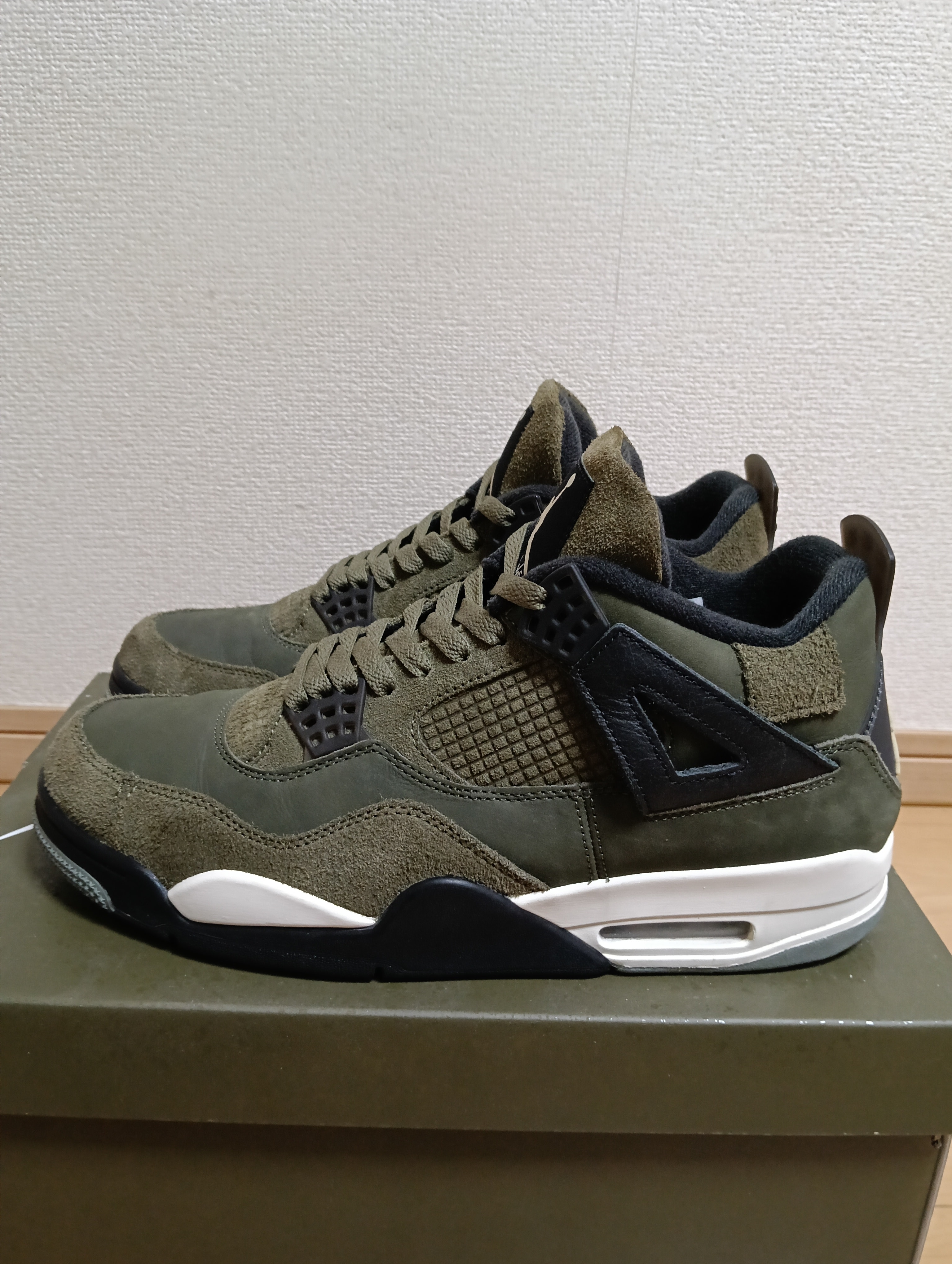 Nike Air Jordan 4 Retro SE Craft "Olive"