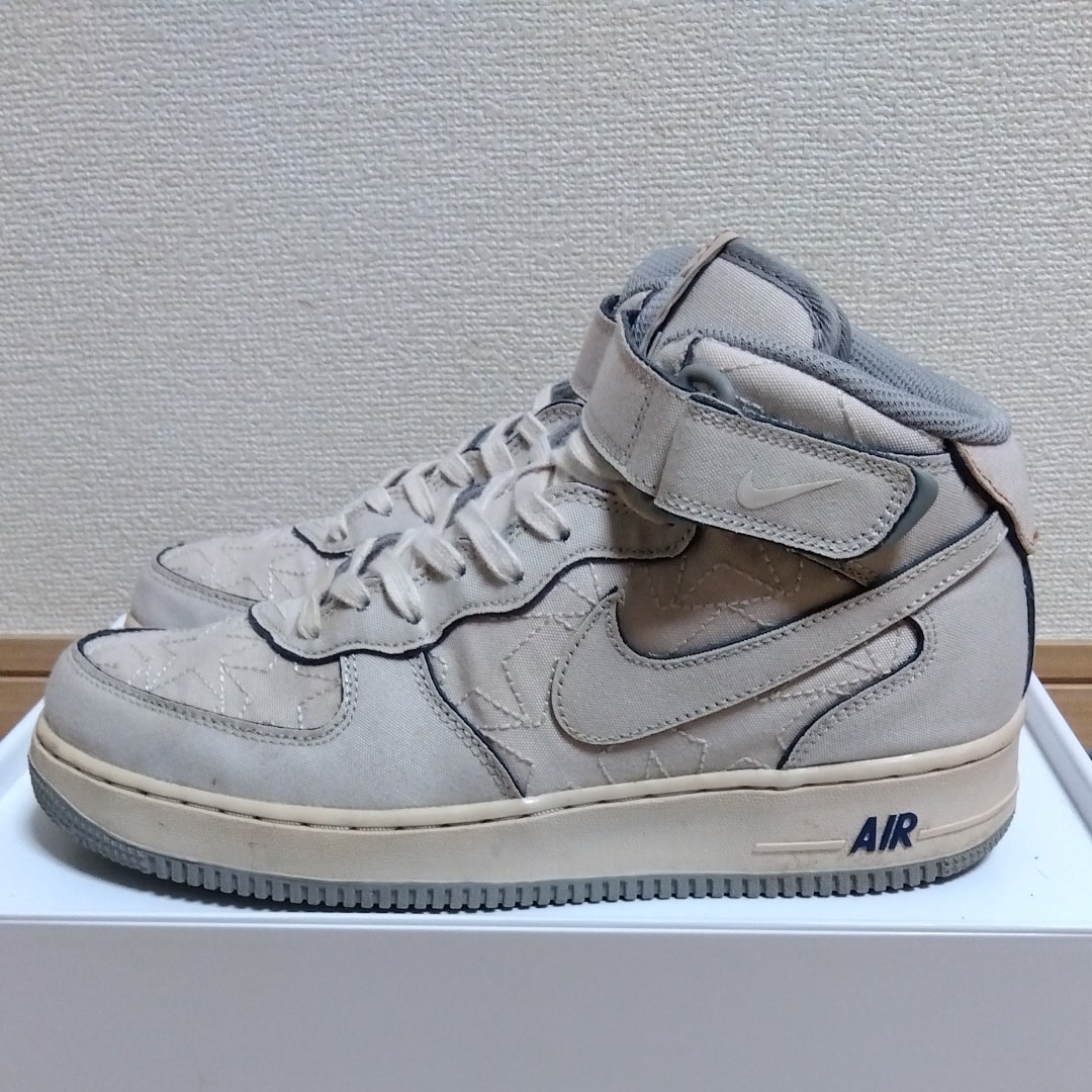 Nike Air Force 1 Mid "Pearl White"