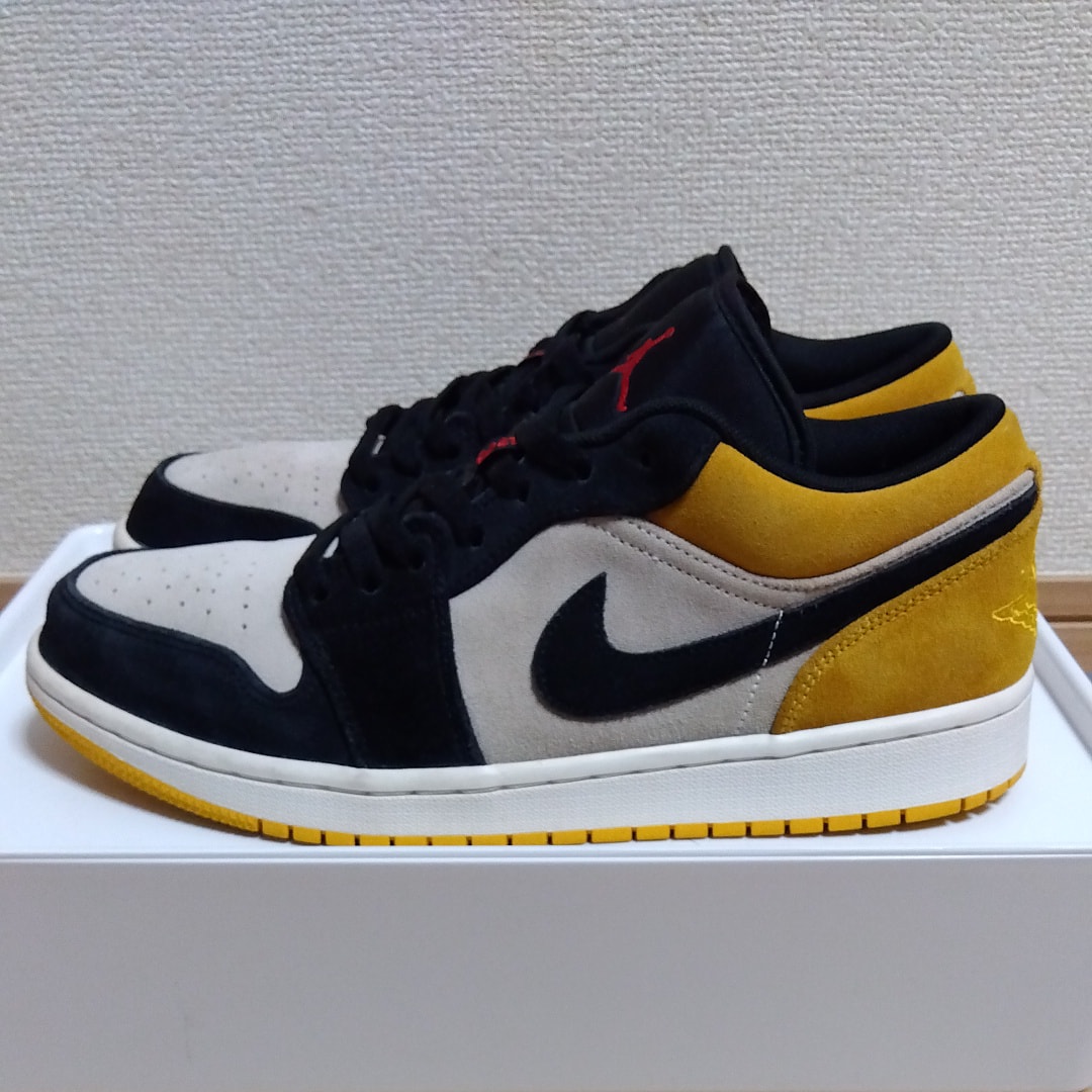Nike Air Jordan 1 Low "Sail University Gold Black"