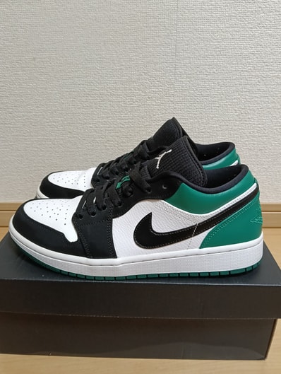 Nike Air Jordan 1 Low "White Black Mystic Green"