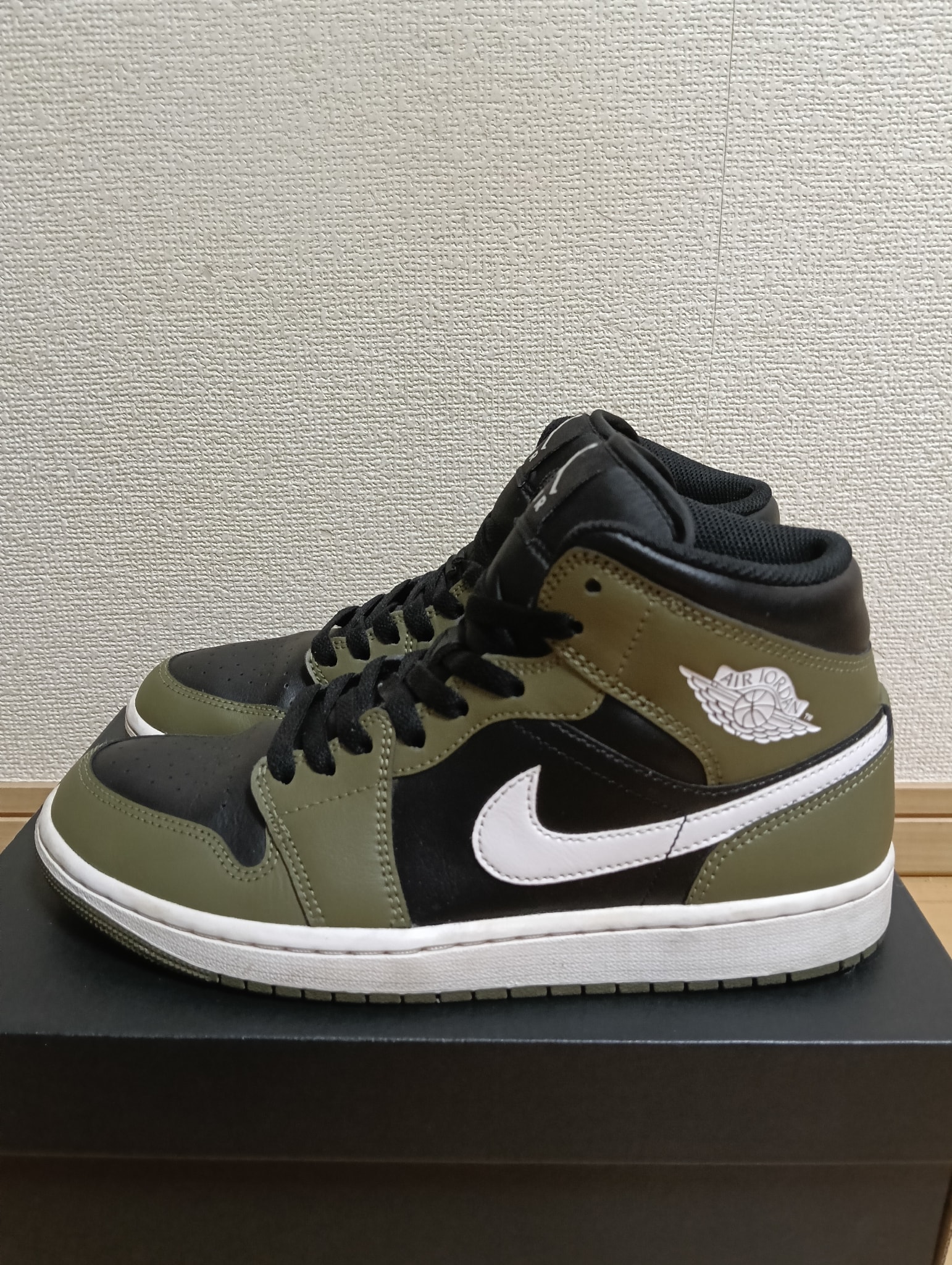 Nike Air Jordan 1 Mid "Black/Medium Olive/Sail/White"