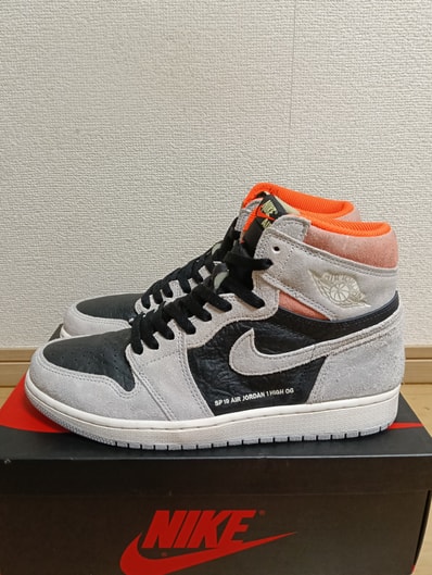 Nike Air Jordan 1 Retro High OG "Hyper Crimson"