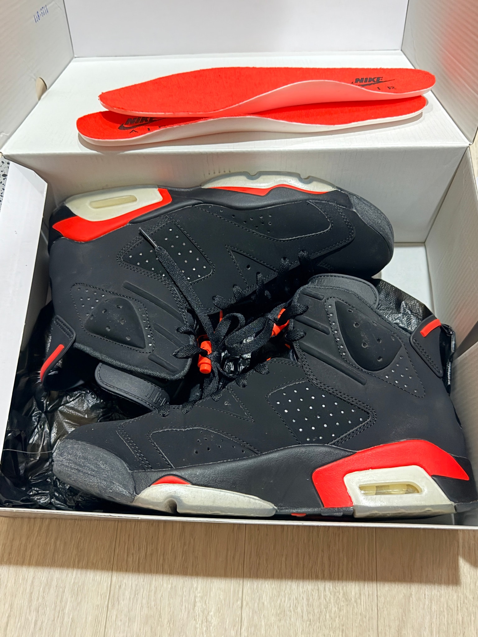 Nike Air Jordan 6 Retro OG "Black/Infrared"