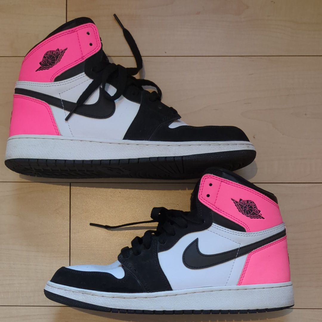 Nike Air Jordan 1 Retro High "Valentine's Day" (2017)