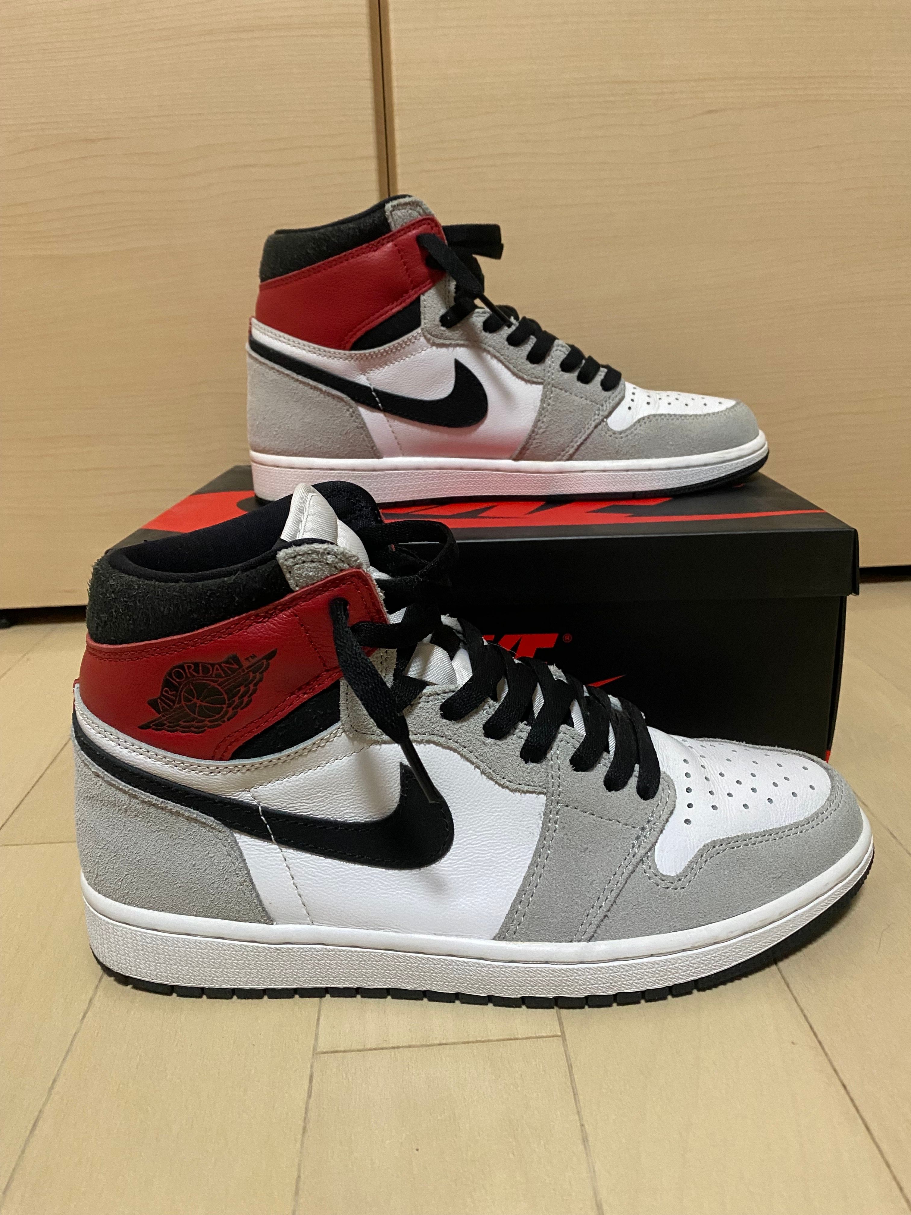 Nike Air Jordan 1 High OG "White/Black/Light Smoke Grey"