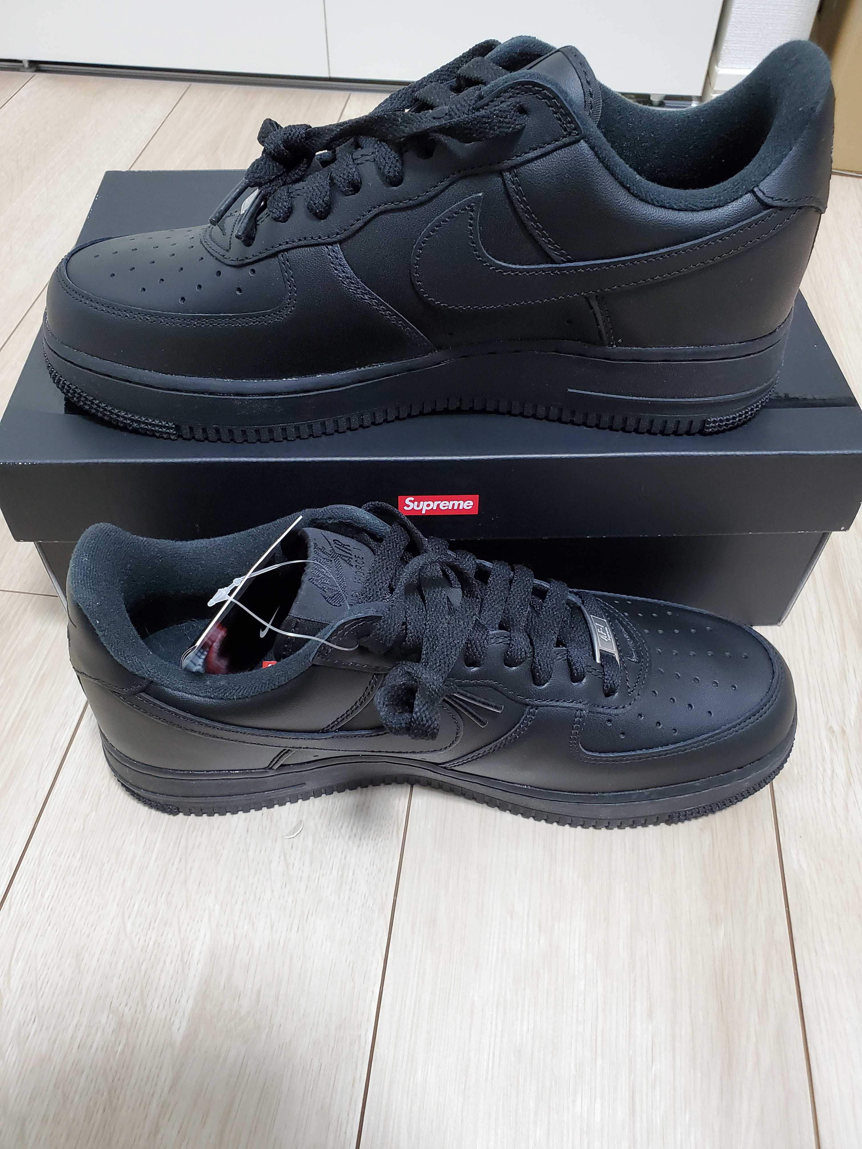 Supreme × Nike Air Force 1 Low "Black"