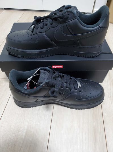 Supreme × Nike Air Force 1 Low "Black"