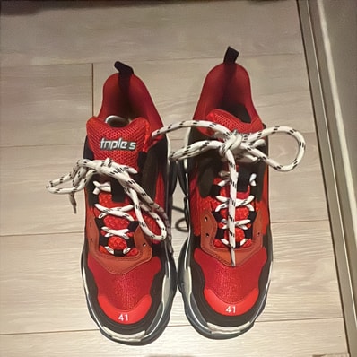 BALENCIAGA Triple S "Bred"