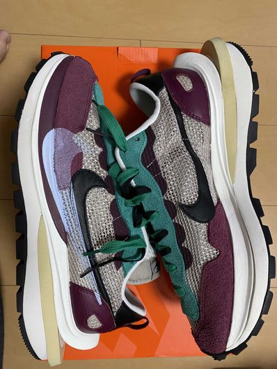 sacai × Nike Vapor Waffle "String/Red/Green"