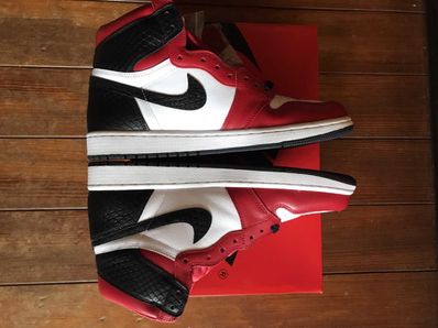 Nike Women's Air Jordan 1 High OG "Satin Red"