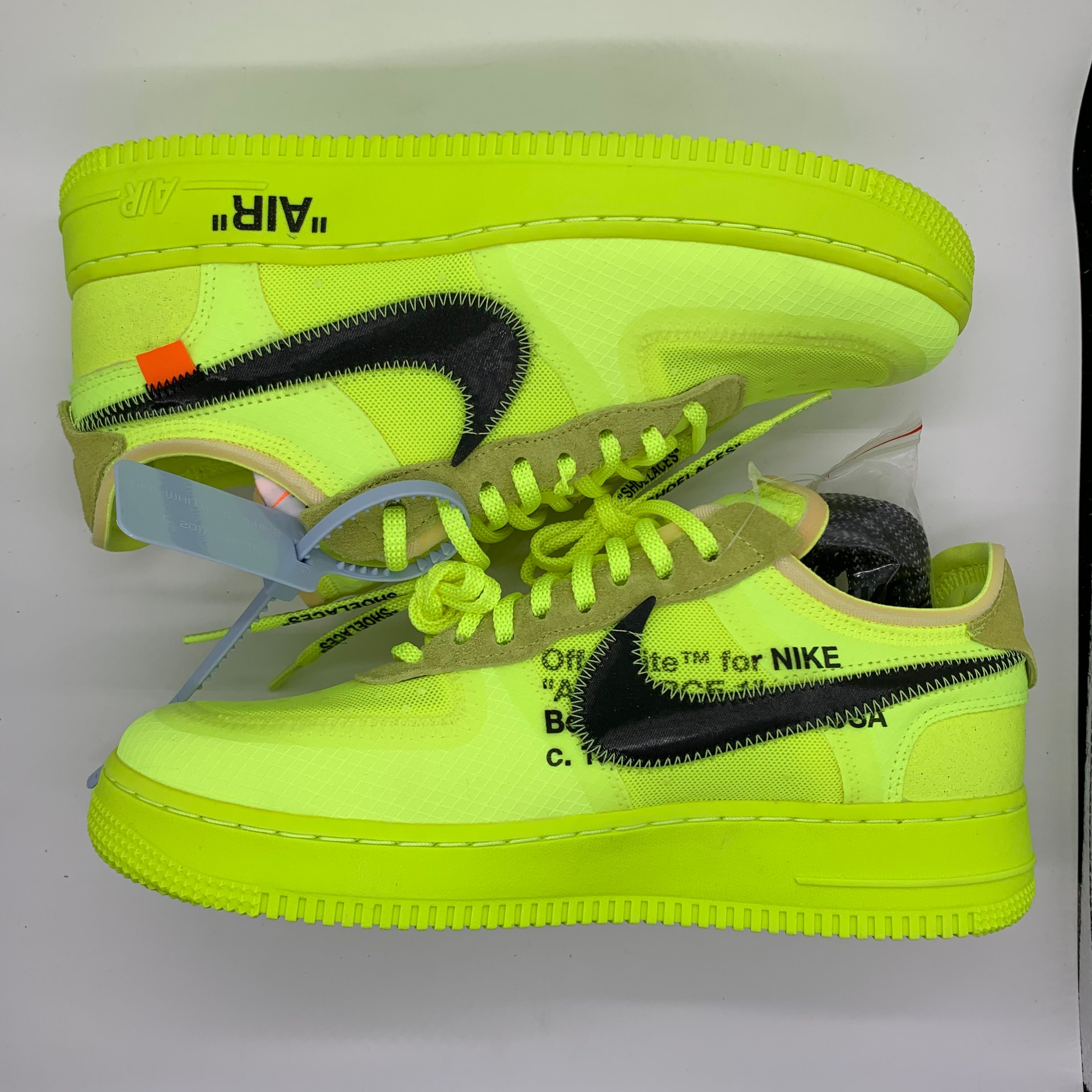 Off-White × Nike Air Force 1 Low "Volt"