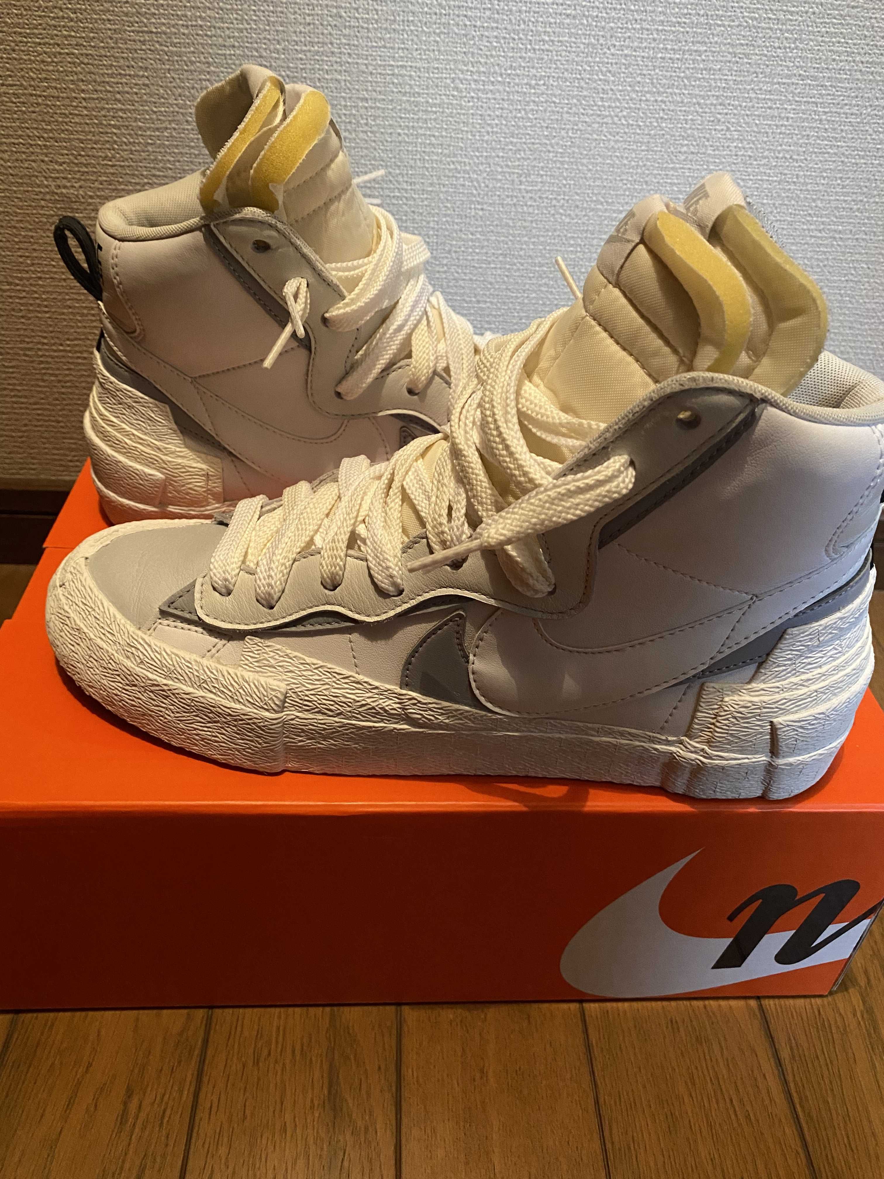 sacai × NIKE BLAZER MID "WHITE/WOLF GREY"