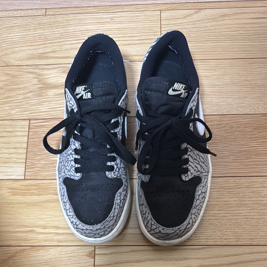 Nike Air Jordan 1 Retro Low OG "Black Cement"