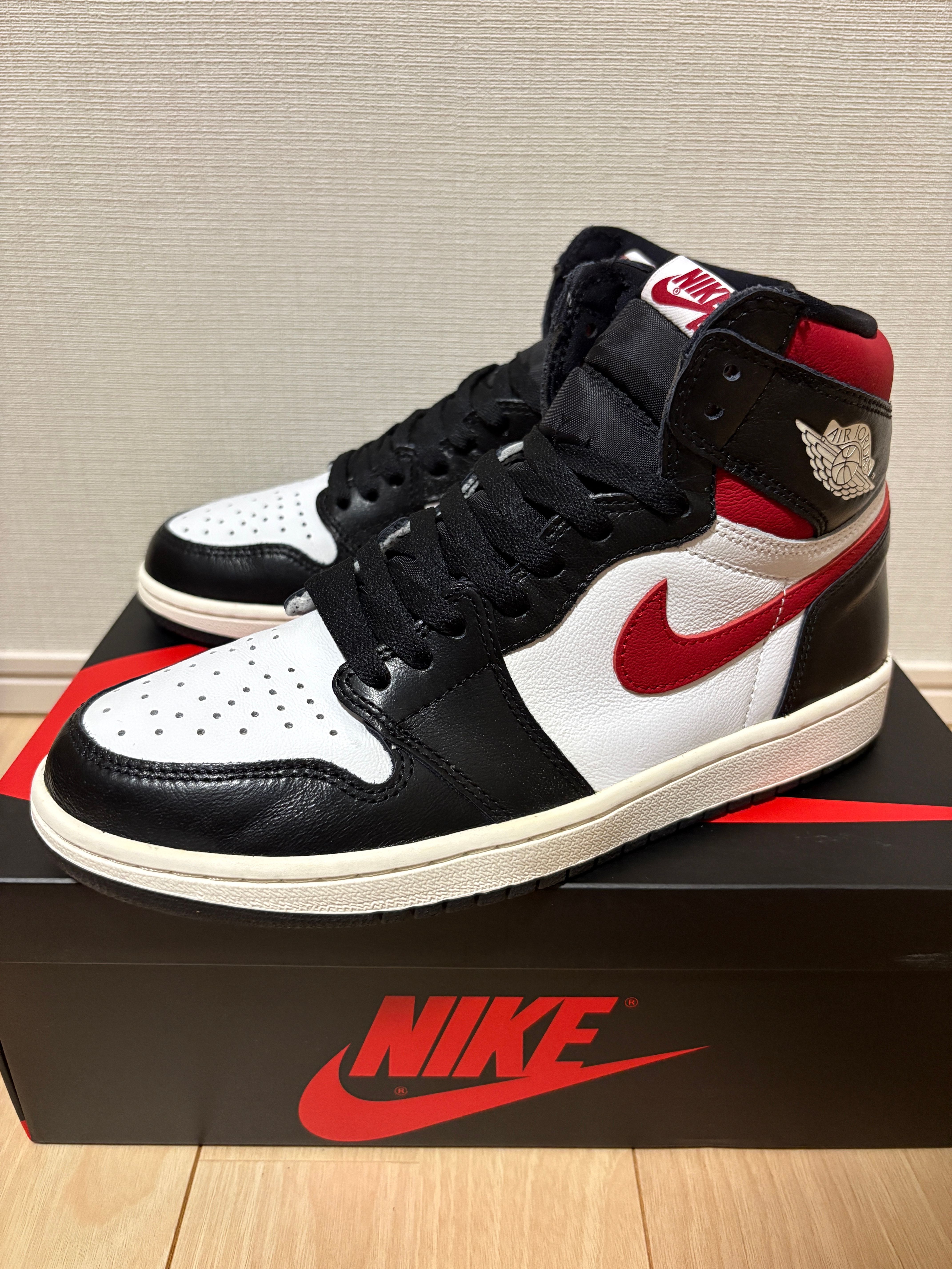 Nike Air Jordan 1 Retro High "Black/White/Sail/Gym Red"