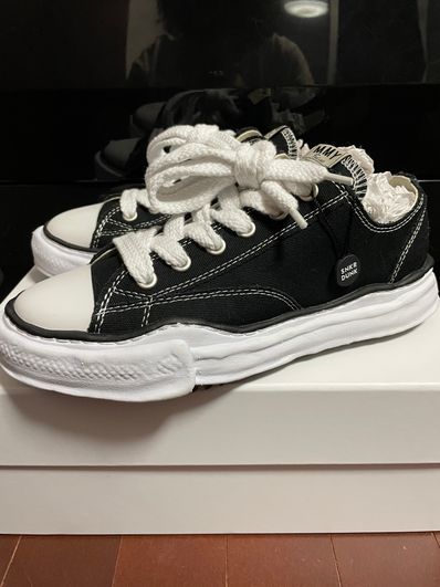 Maison MIHARA YASUHIRO PETERSON OG Sole Canvas Low-top Sneaker "Black" (A01FW702)