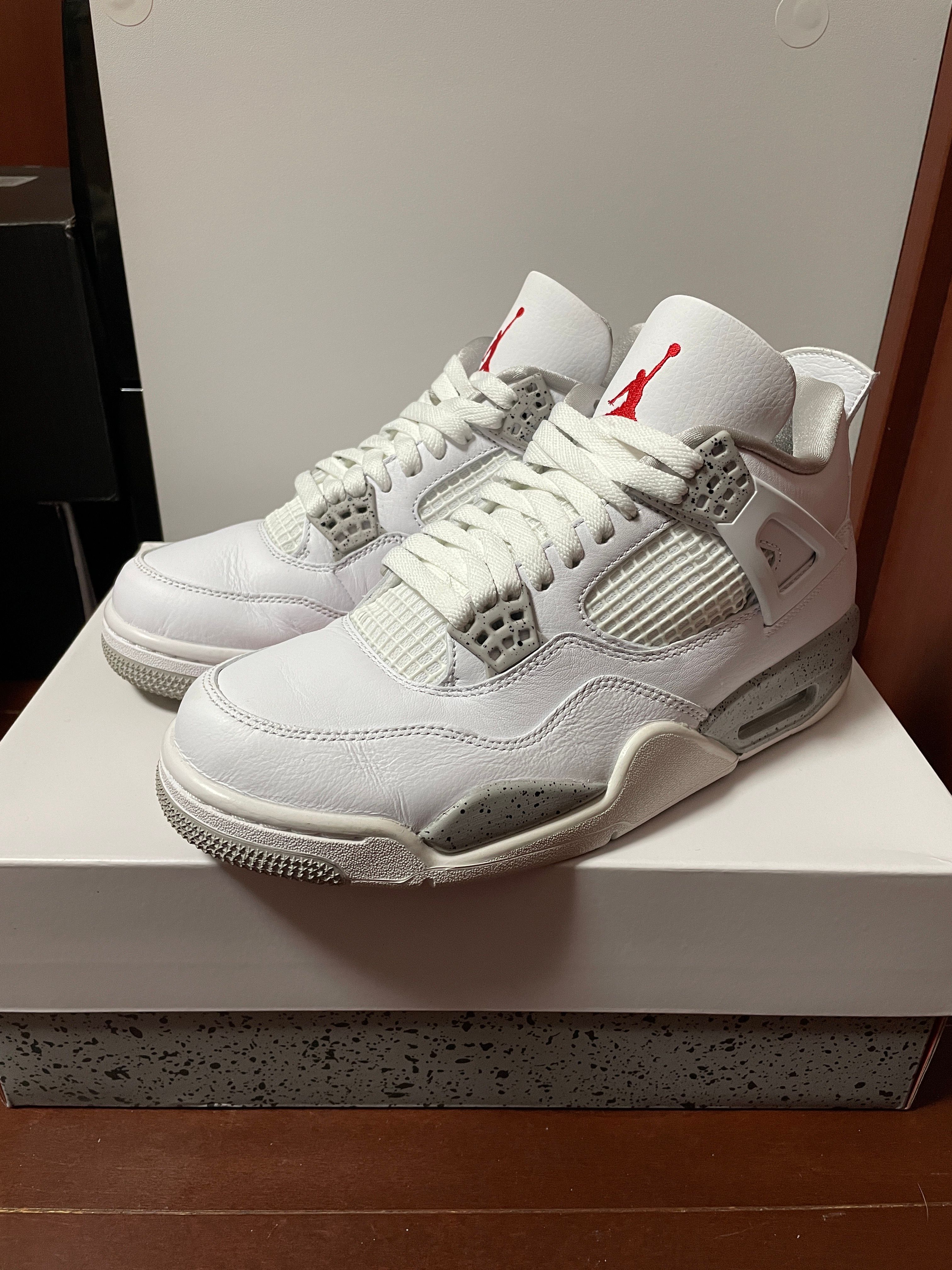 Nike Air Jordan 4 "Tech White"