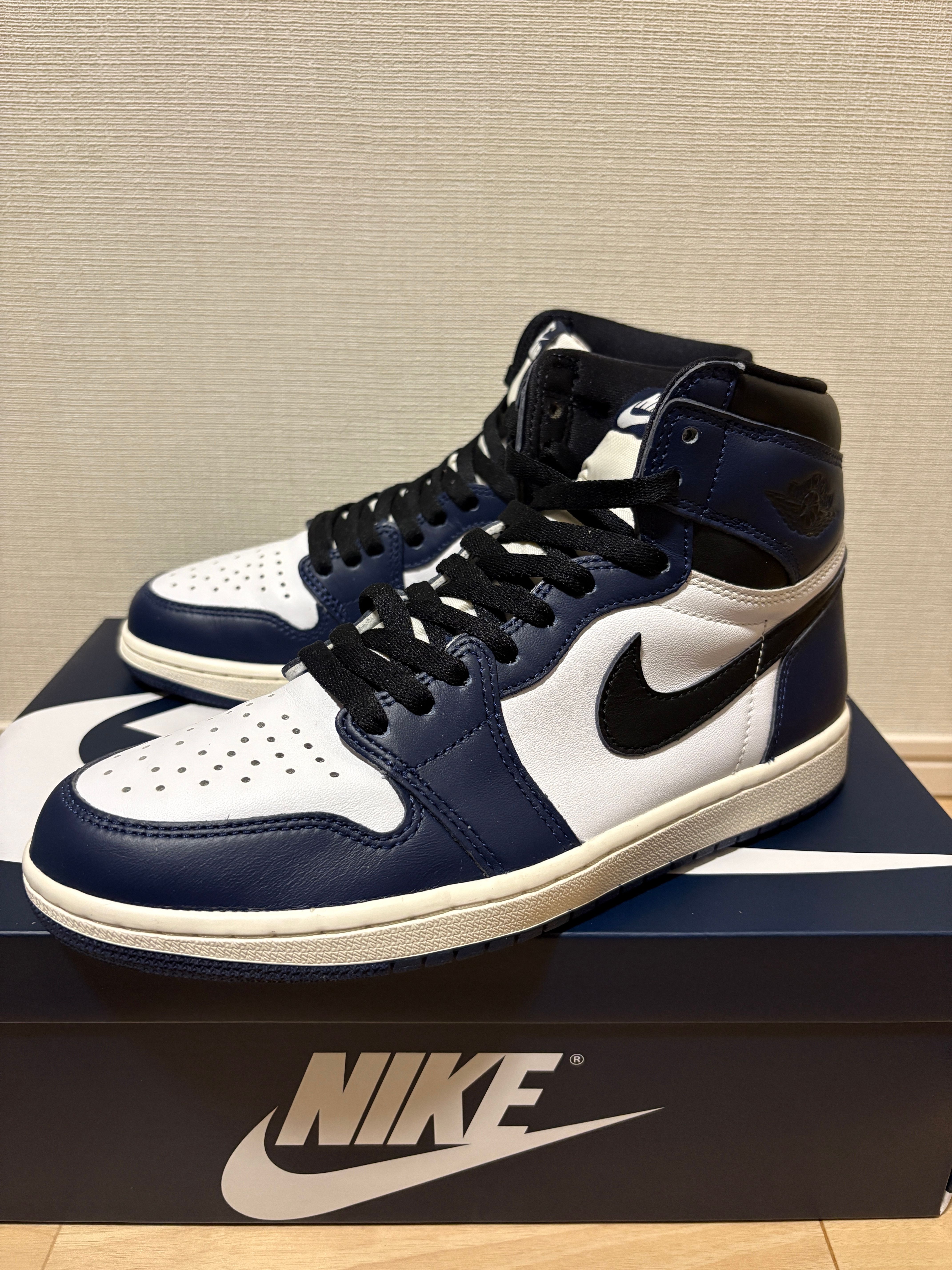 Nike Air Jordan 1 Retro High OG "Midnight Navy"