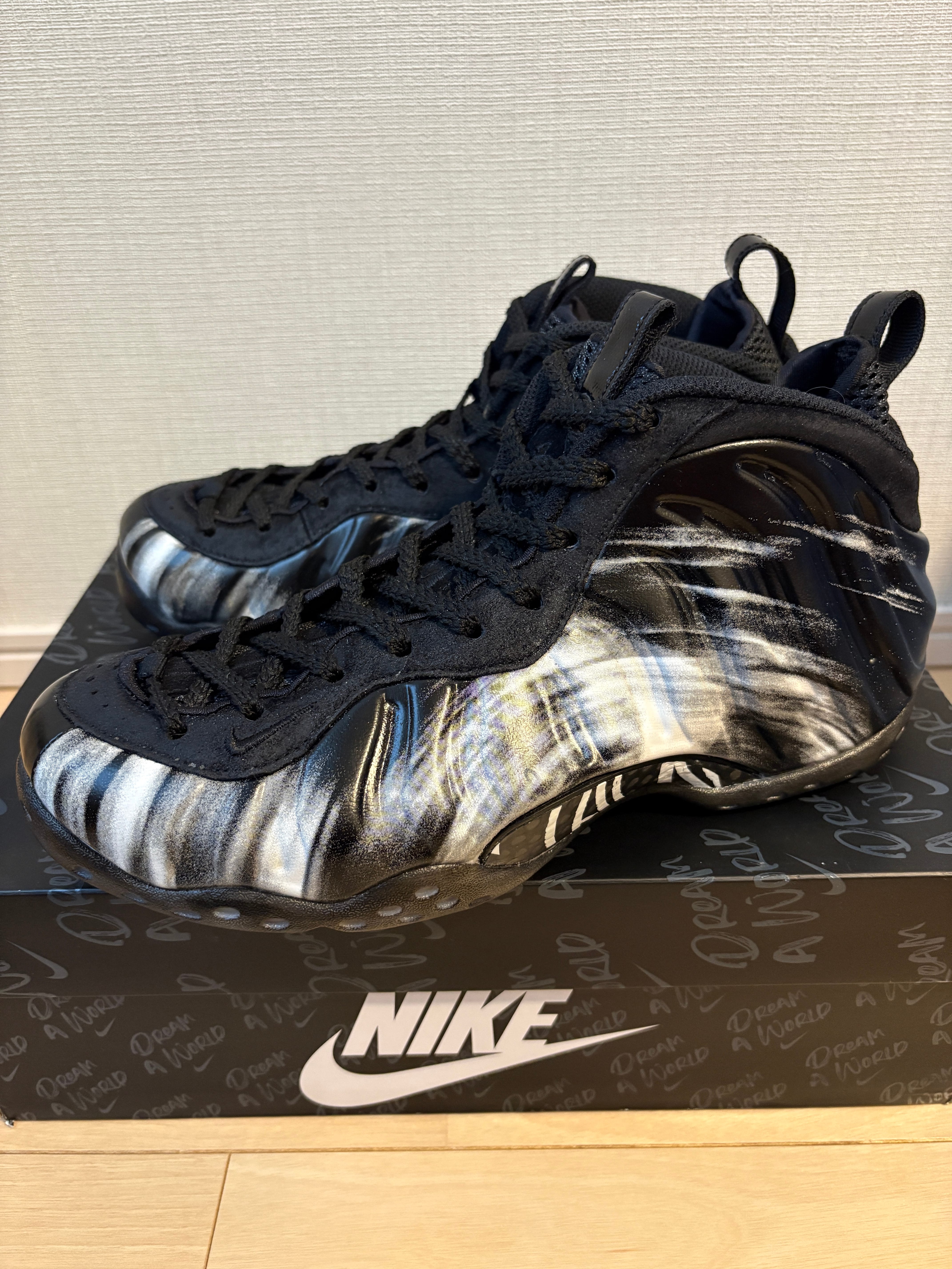 鉄拳8 × ナイキ エアフォームポジット ワン PRM 