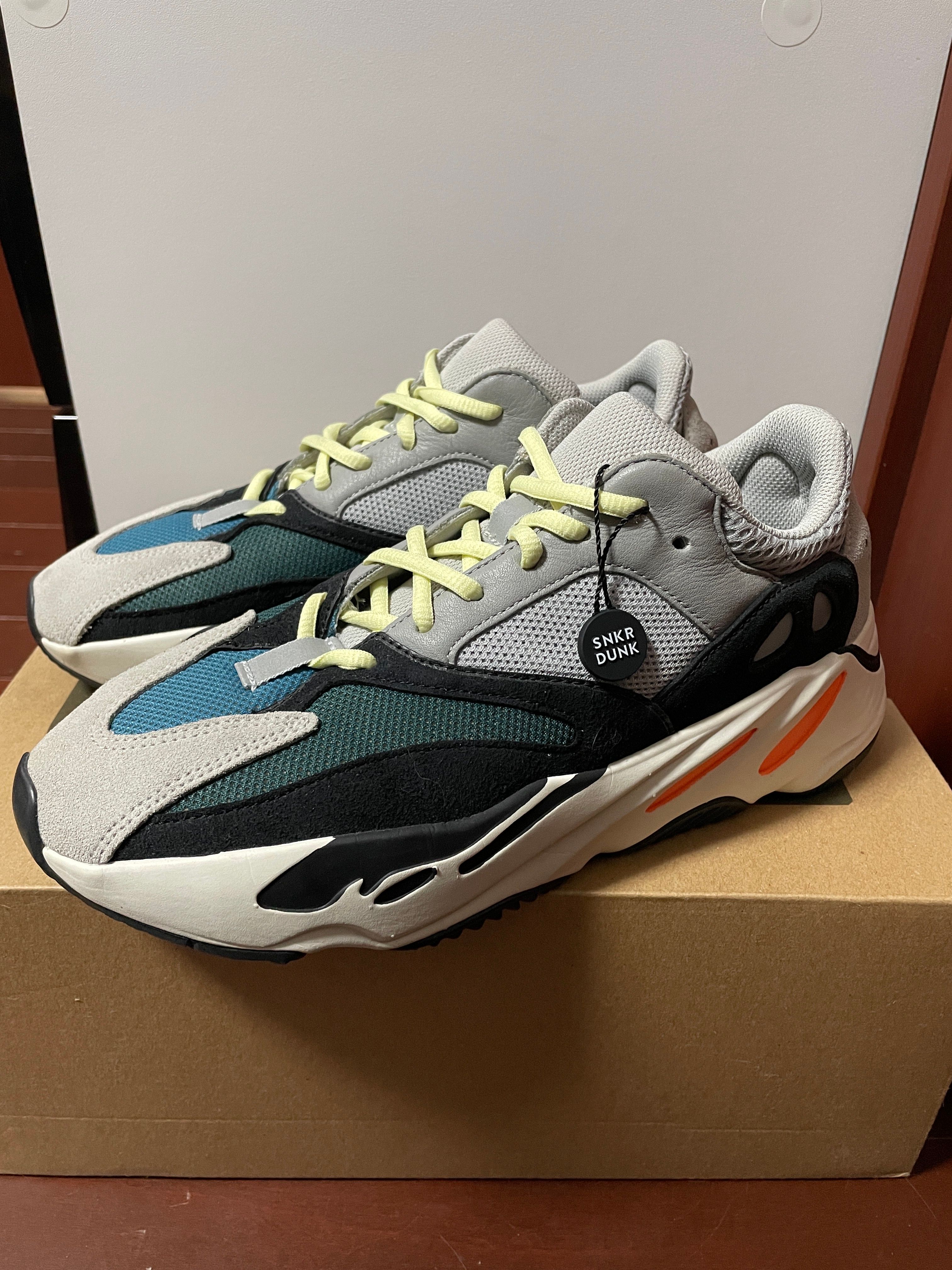 adidas YEEZY Boost 700 "Wave Runner"