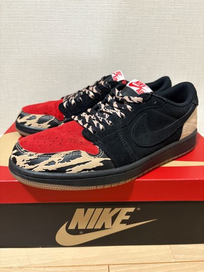 Sole Fly × Nike Air Jordan 1 Low "Black and Sport Red"