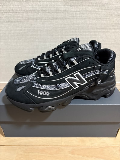 atmos × New Balance 1000 "bāṅdhnū/Black Paisley"