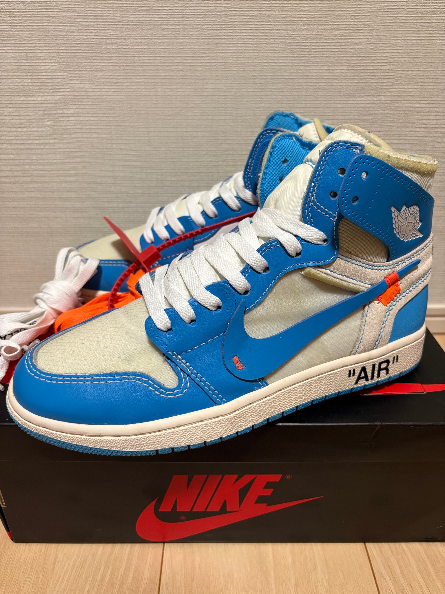 Off-White × Nike Air Jordan 1 High UNC "White/Dark Powder Blue"