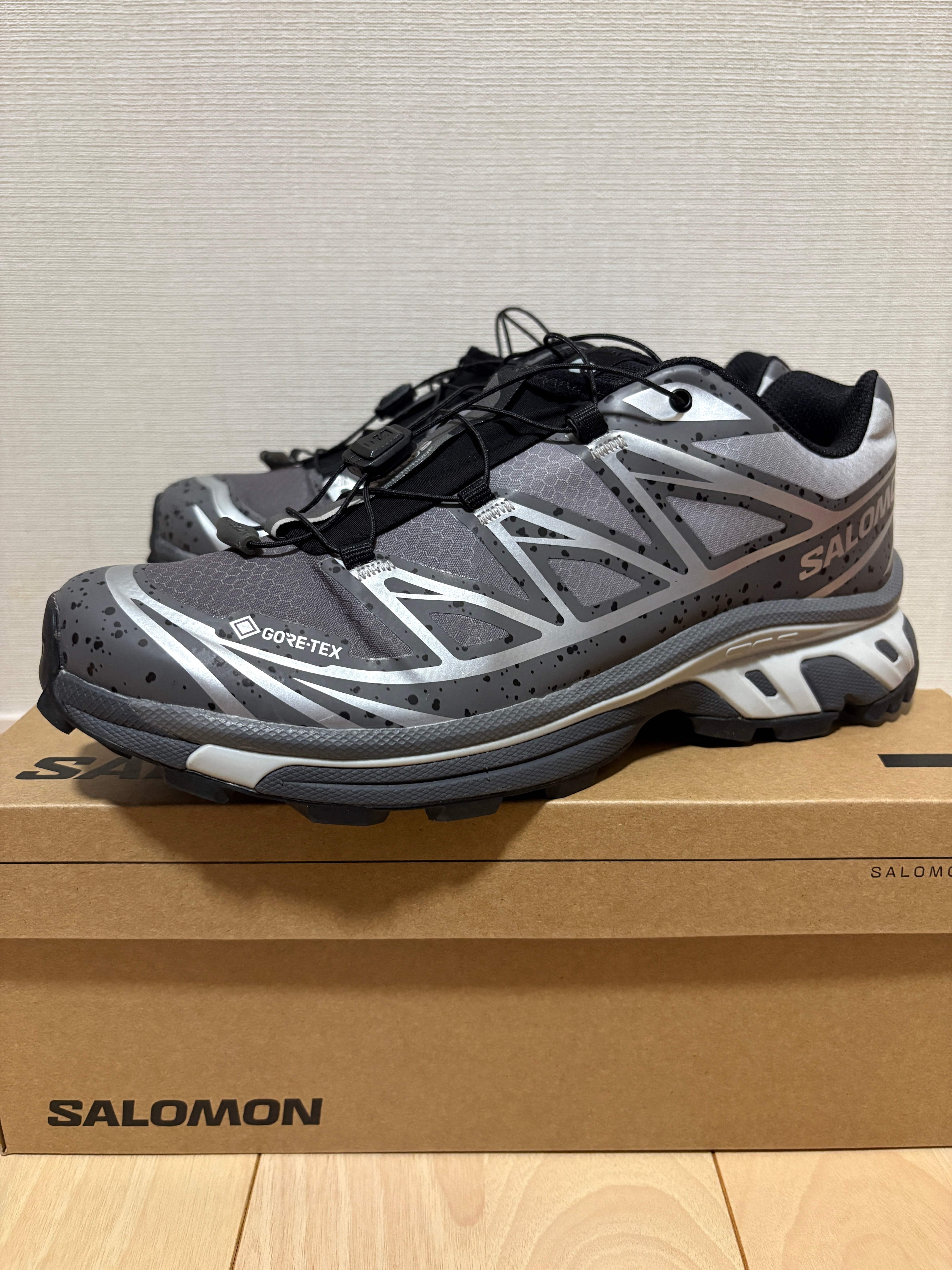 アトモス × サロモン XT-6 ゴアテックス 