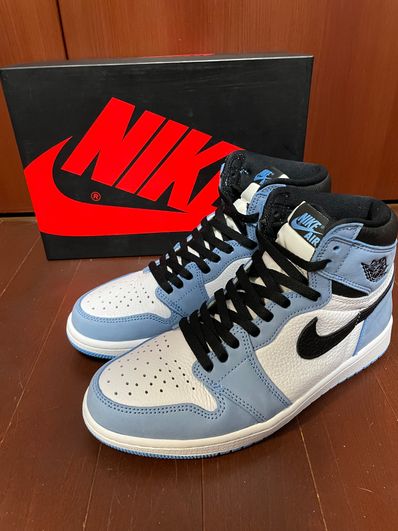 Nike Air Jordan 1 High OG "University Blue"