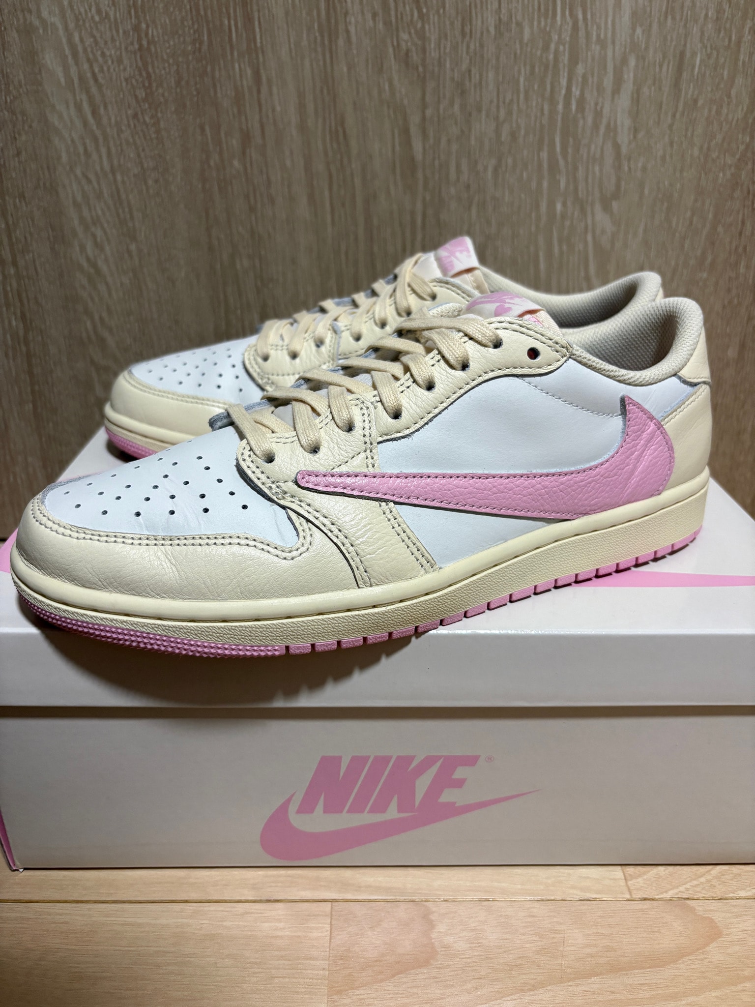 Travis Scott × Nike Air Jordan 1 Retro Low OG "Muslin/Shy Pink"