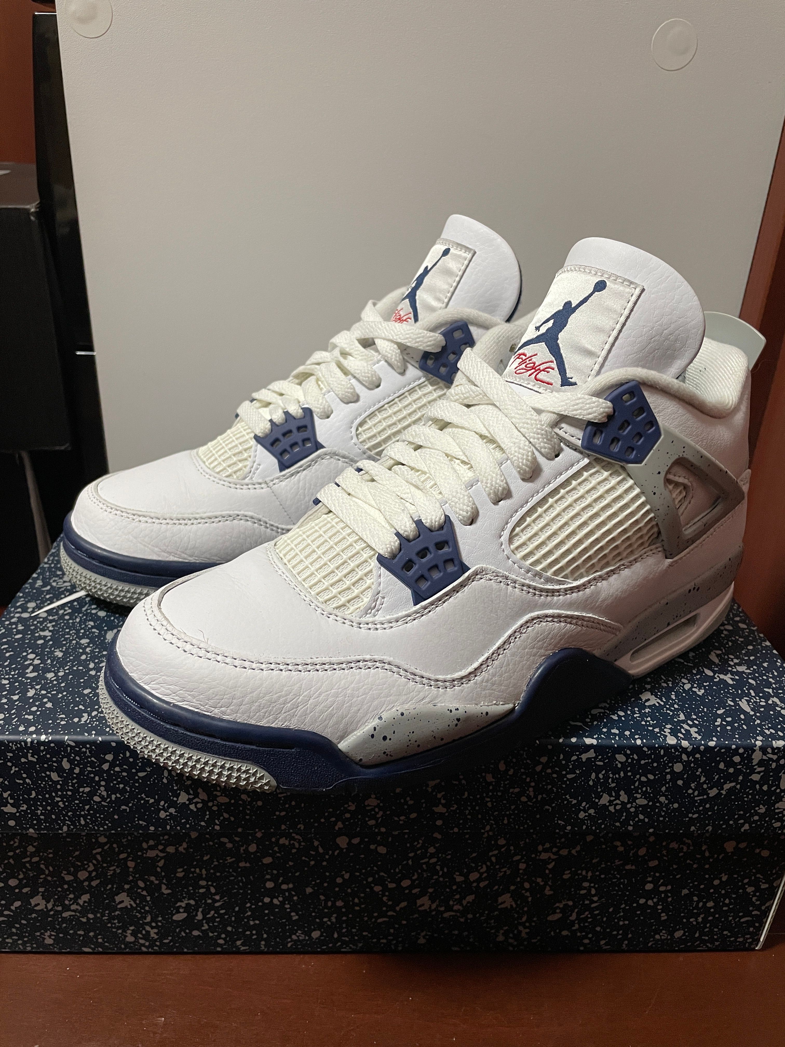 Nike Air Jordan 4 "Midnight Navy"