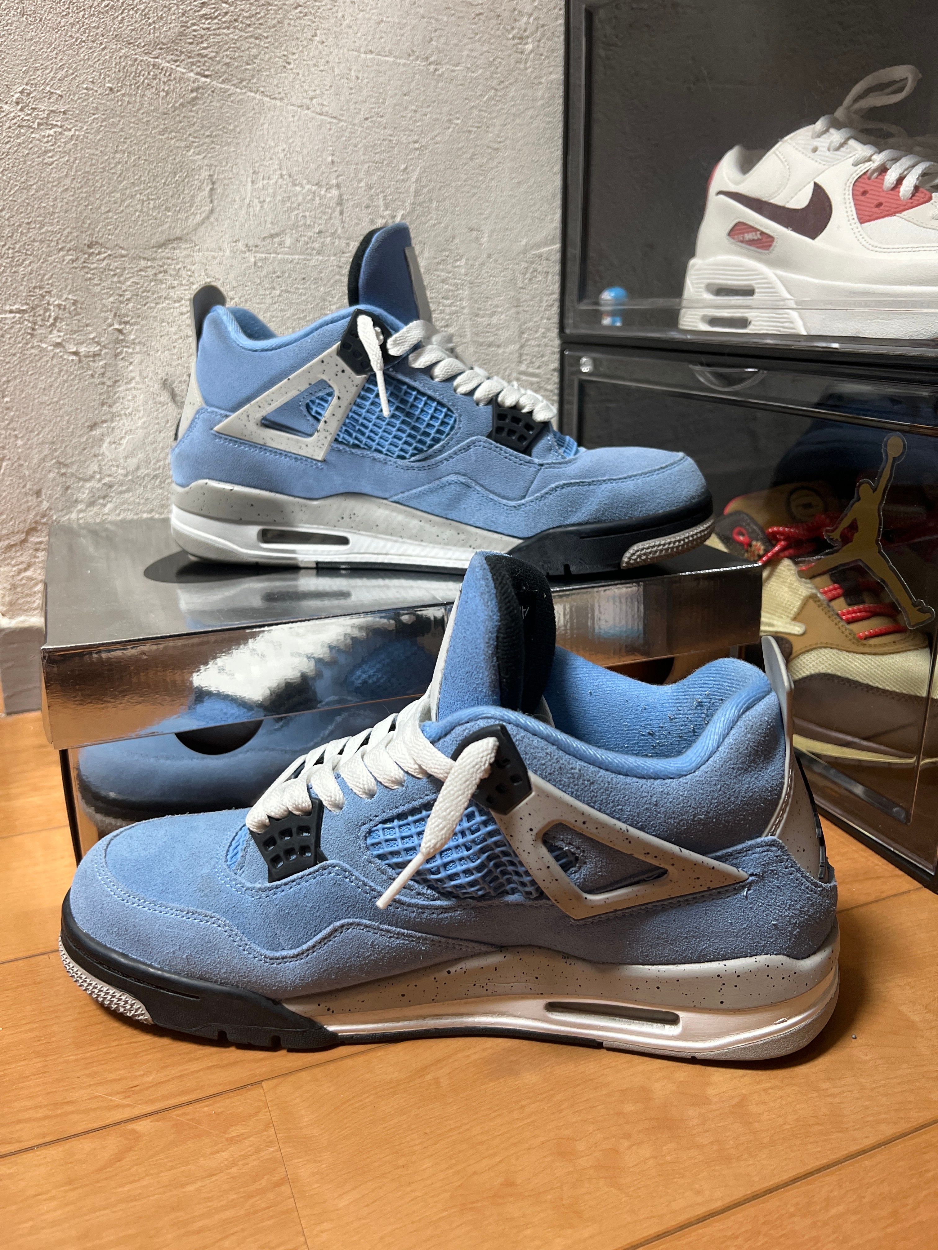 Nike Air Jordan 4 "University Blue"