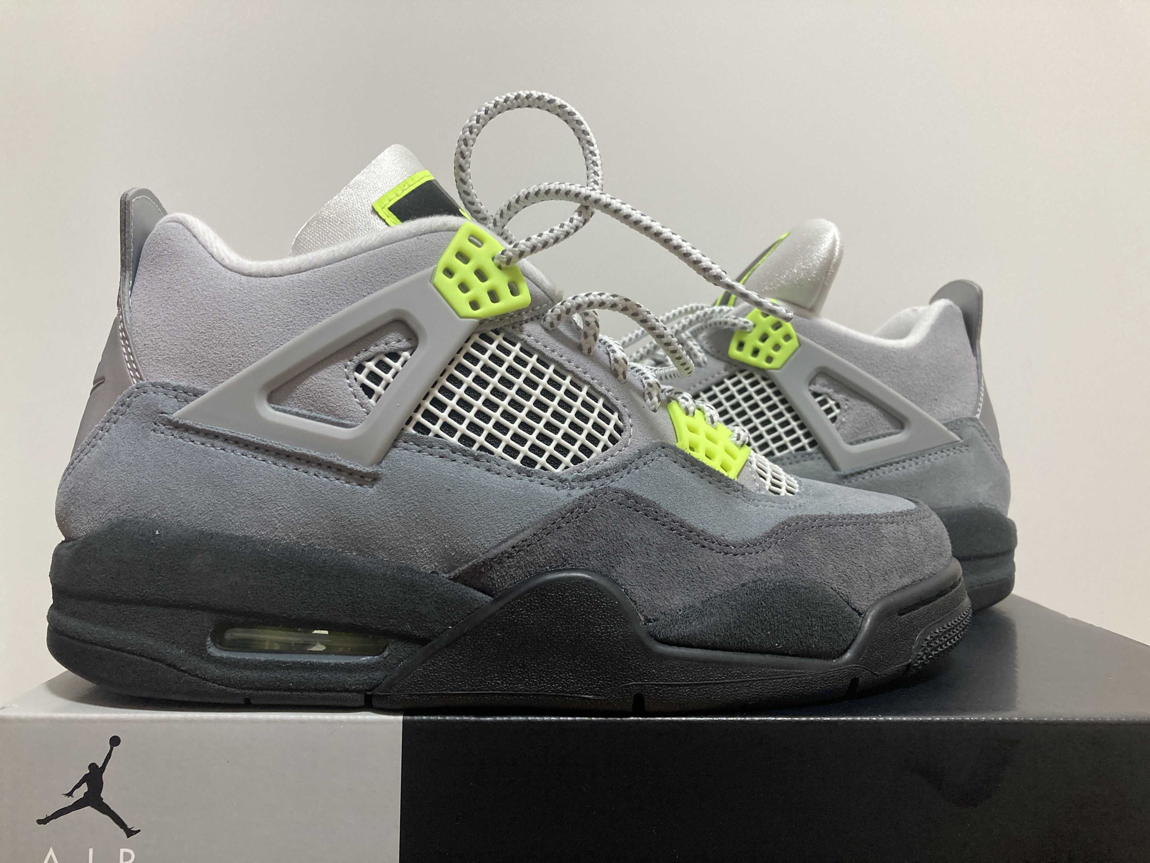 NIKE AIR JORDAN 4 RETRO LE "NEON"