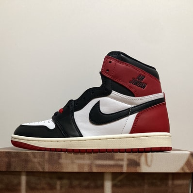 Nike Air Jordan 1 Retro High OG "Black Toe Reimagined"